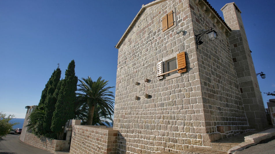 Дом площадью 494 кв.м. с видом на море, лот 1004