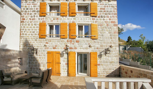 Дом площадью 494 кв.м. с видом на море, лот 1004