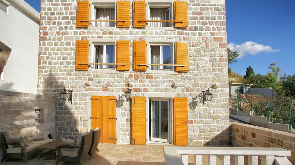 Дом площадью 494 кв.м. с видом на море, лот 1004