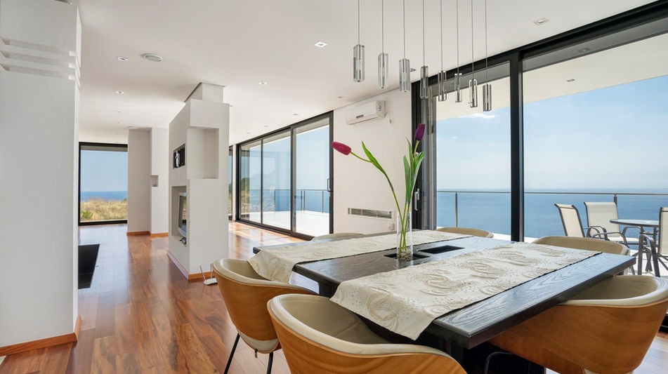 Дом площадью 1150 кв.м. с видом на море, лот 1016