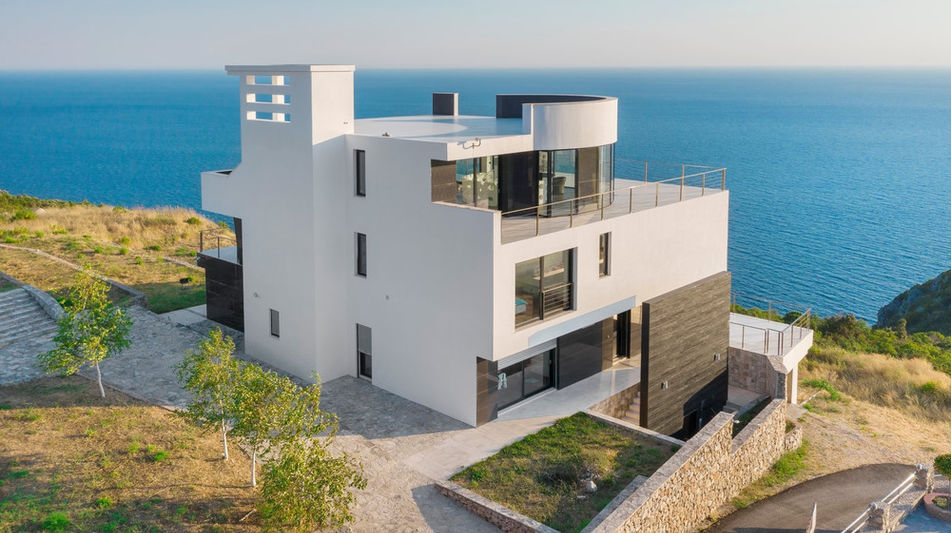 Дом площадью 1150 кв.м. с видом на море, лот 1016