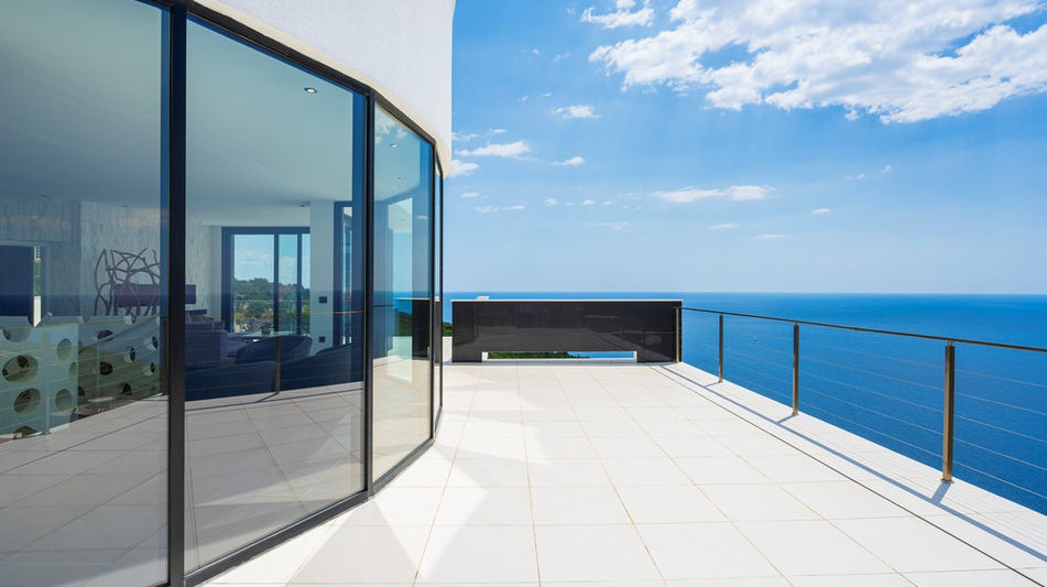 Дом площадью 1150 кв.м. с видом на море, лот 1016