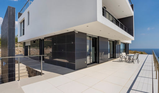 Дом площадью 1150 кв.м. с видом на море, лот 1016