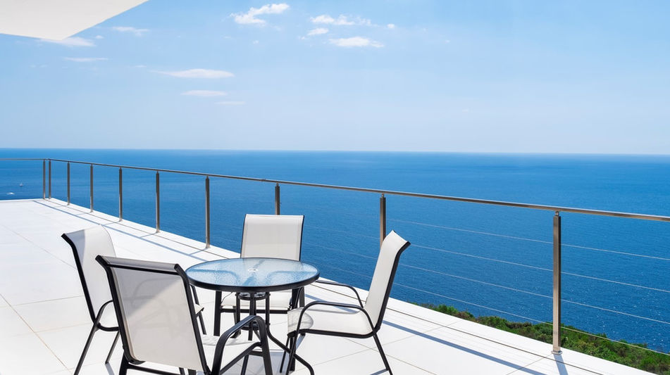 Дом площадью 1150 кв.м. с видом на море, лот 1016