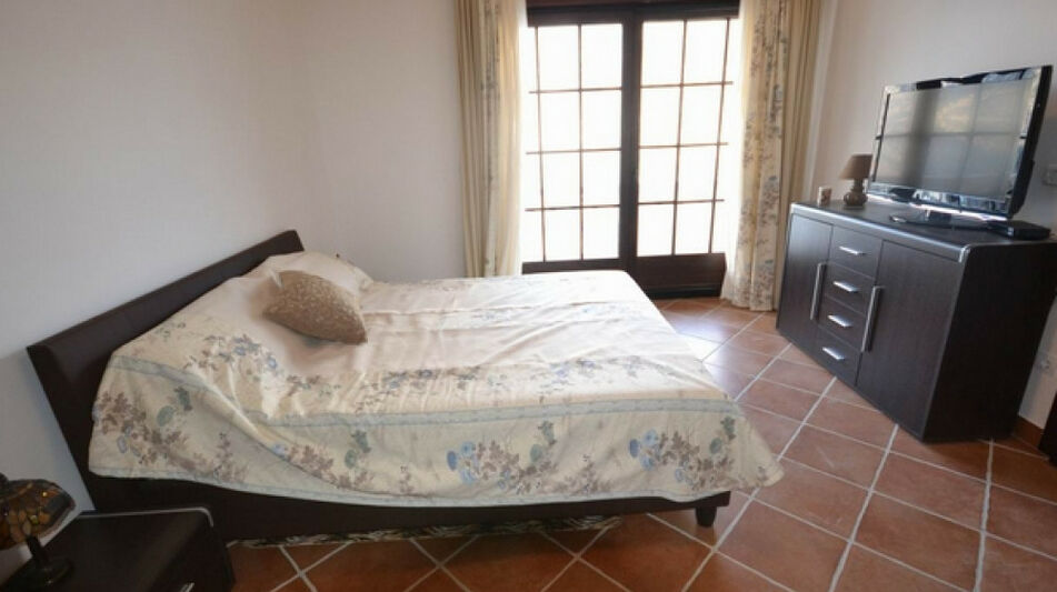 Дом площадью 235 кв.м. с видом на море, лот 1030