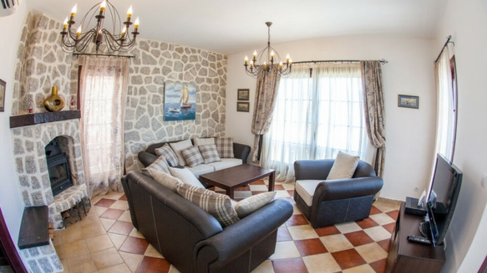 Дом площадью 235 кв.м. с видом на море, лот 1030