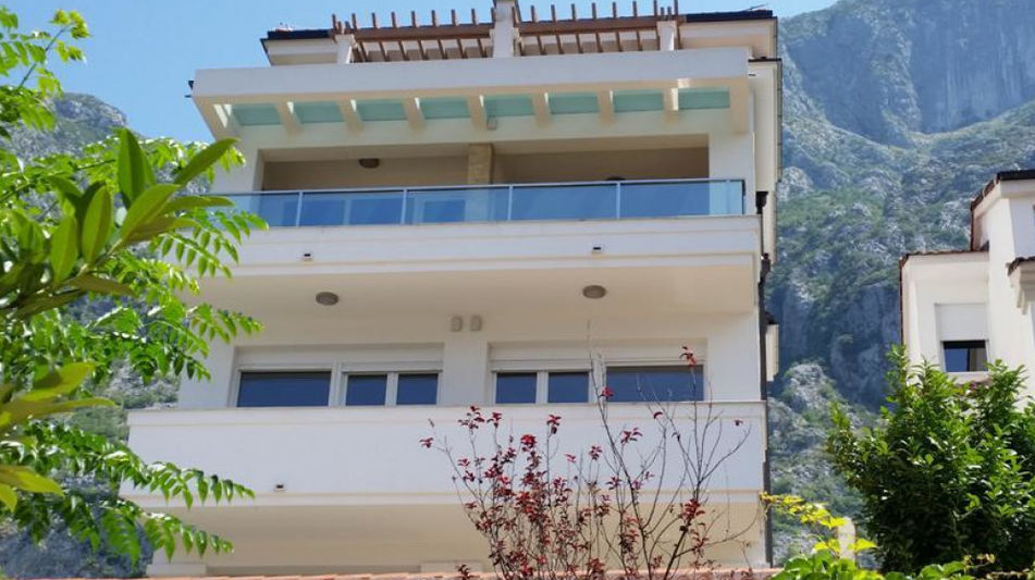 Дом площадью 380 кв.м. с видом на море, лот 1044