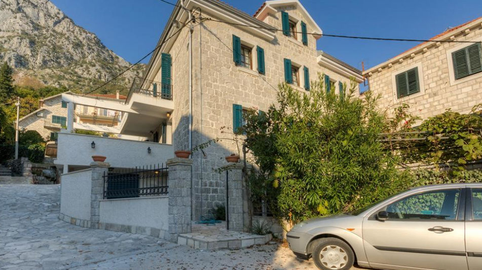 Дом площадью 380 кв.м. с видом на море, лот 1058