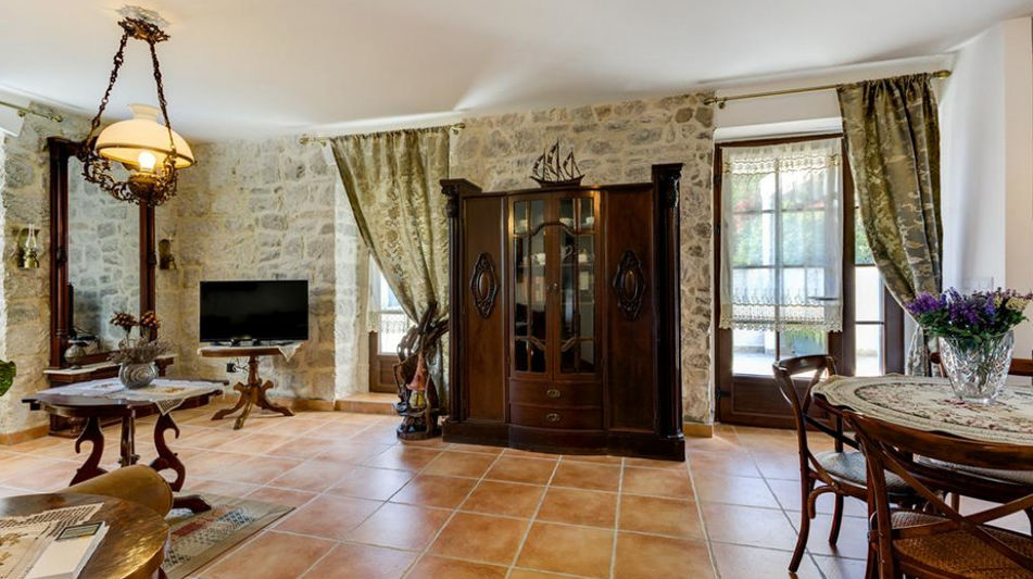 Дом площадью 380 кв.м. с видом на море, лот 1058