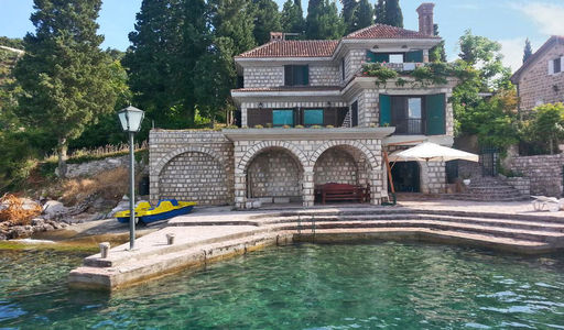 Дом площадью 350 кв.м. с видом на море, лот 1071