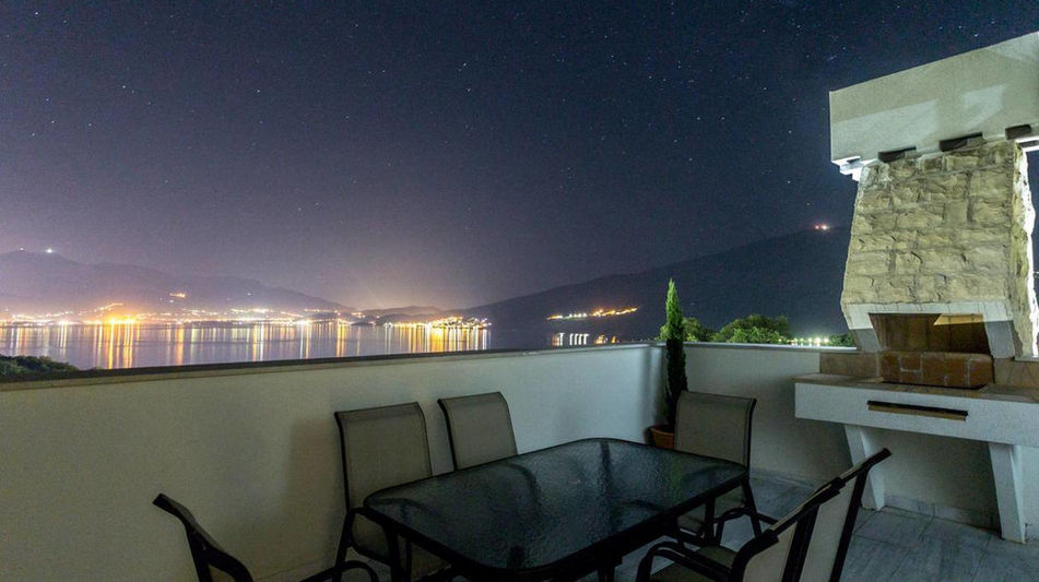 Дом площадью 350 кв.м. с видом на море, лот 1073