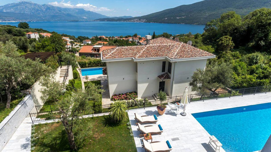 Дом площадью 350 кв.м. с видом на море, лот 1073