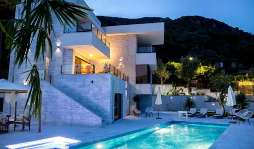 Дом площадью 350 кв.м. с видом на море, лот 1073