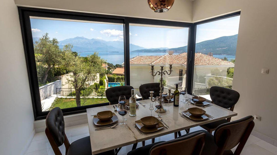 Дом площадью 350 кв.м. с видом на море, лот 1073