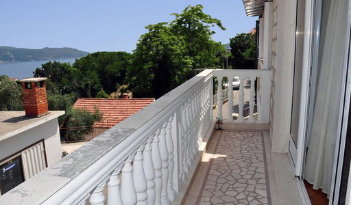 Дом площадью 320 кв.м. с видом на море, лот 1075