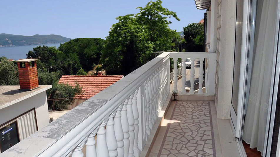 Дом площадью 320 кв.м. с видом на море, лот 1075