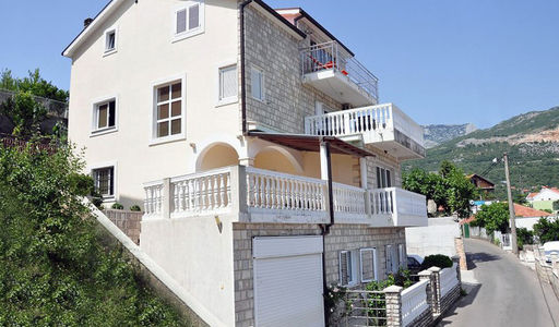 Дом площадью 320 кв.м. с видом на море, лот 1075