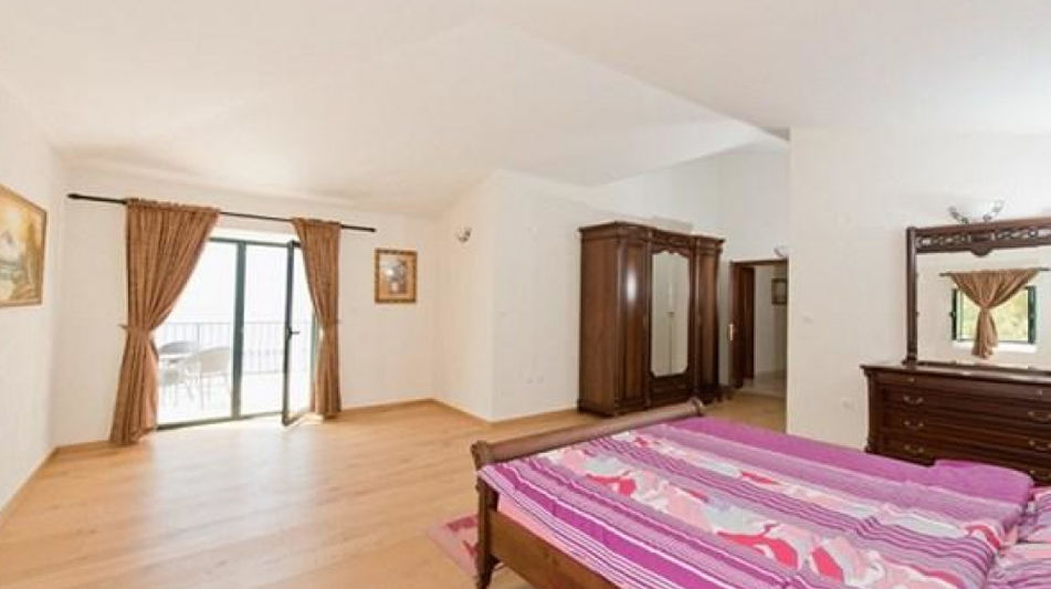 Дом площадью 350 кв.м. с видом на море, лот 1215