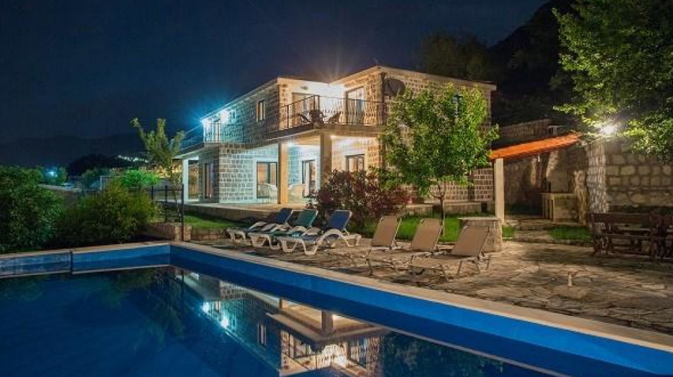 Дом площадью 350 кв.м. с видом на море, лот 1215