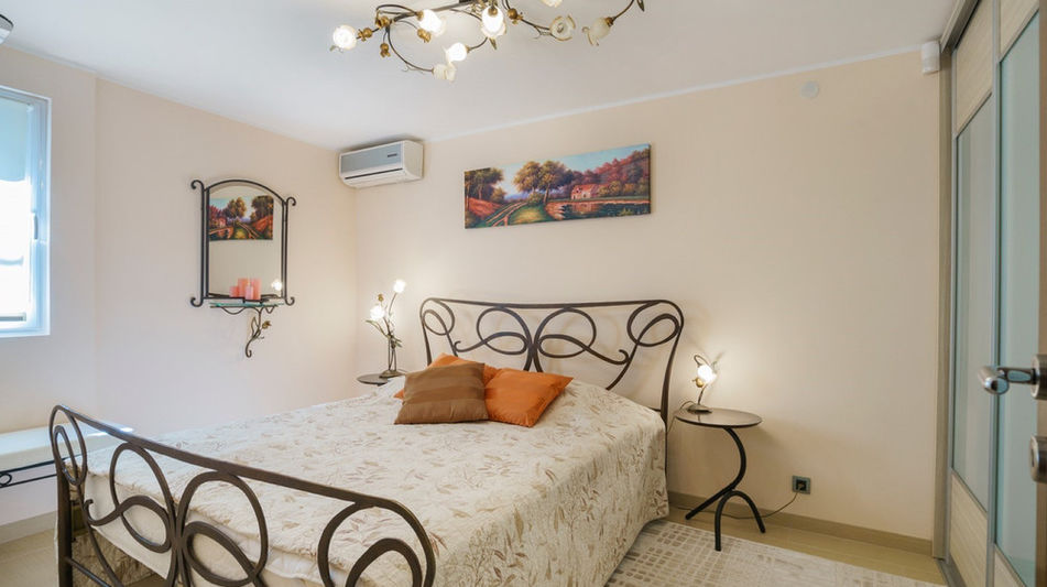 Дом площадью 215 кв.м. с видом на море, лот 1219