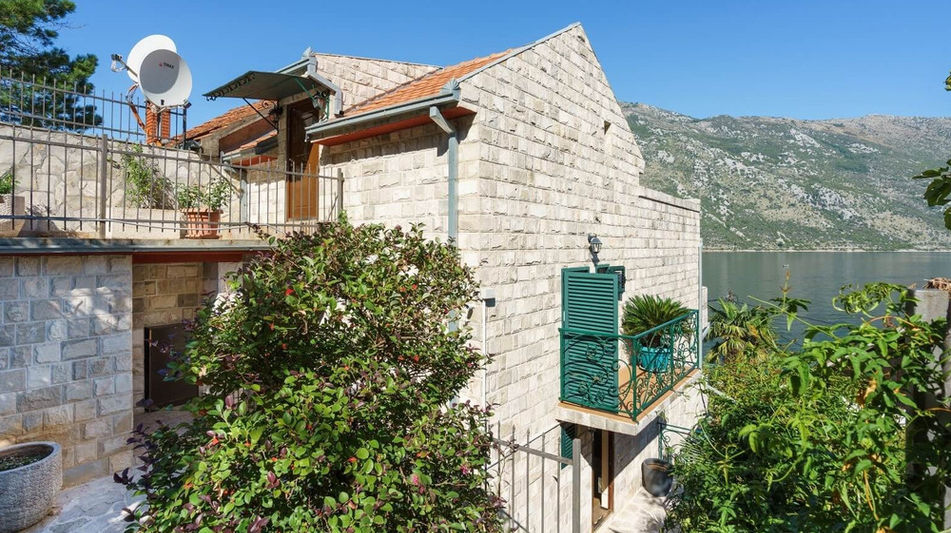 Дом площадью 215 кв.м. с видом на море, лот 1219