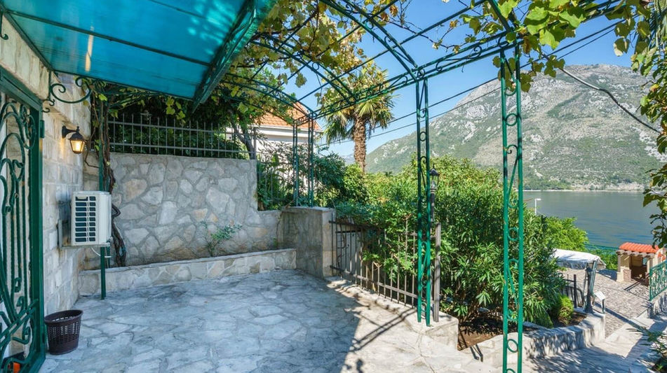 Дом площадью 215 кв.м. с видом на море, лот 1219