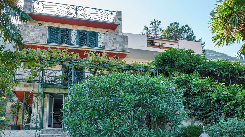 Дом площадью 215 кв.м. с видом на море, лот 1219