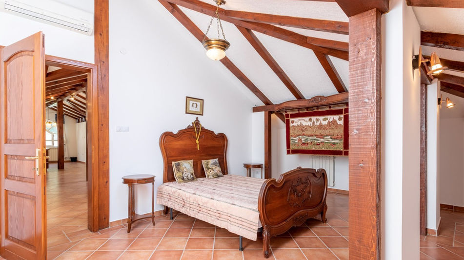 Дом площадью 530 кв.м. с видом на море, лот 1233