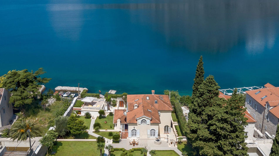 Дом площадью 530 кв.м. с видом на море, лот 1233