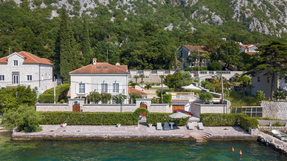 Дом площадью 530 кв.м. с видом на море, лот 1233