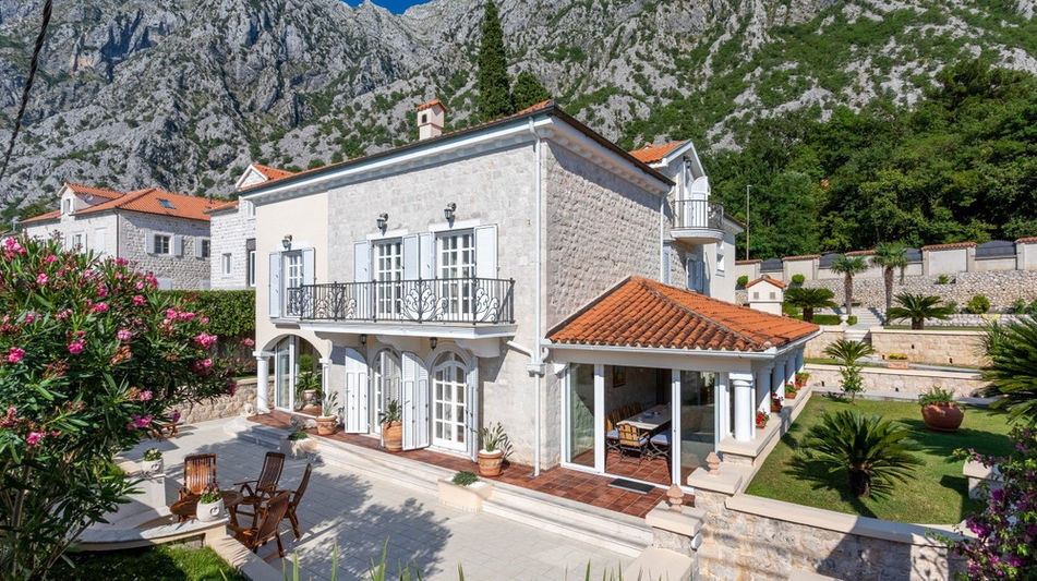 Дом площадью 530 кв.м. с видом на море, лот 1233