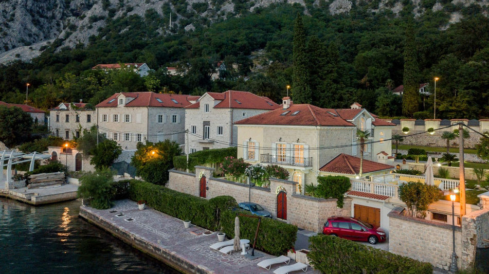 Дом площадью 530 кв.м. с видом на море, лот 1233