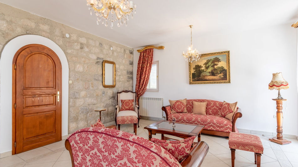 Дом площадью 530 кв.м. с видом на море, лот 1233