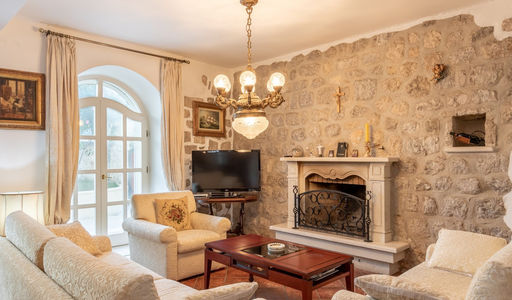 Дом площадью 530 кв.м. с видом на море, лот 1233