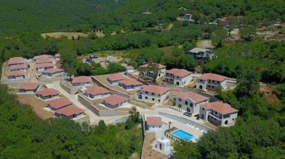 Дом площадью 1200 кв.м. с видом на море, лот 1310