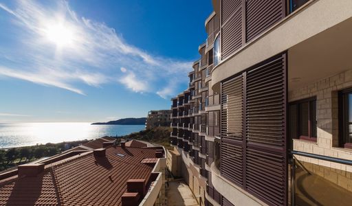 Квартира площадью 117 кв.м. с видом на море, лот 235