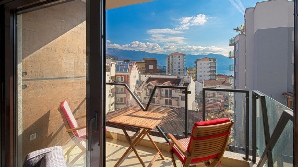 Квартира площадью 54 кв.м. с видом на море, лот 272