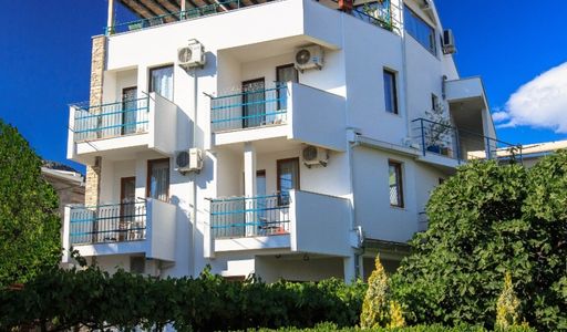 Дом площадью 400 кв.м. с видом на море, лот 417