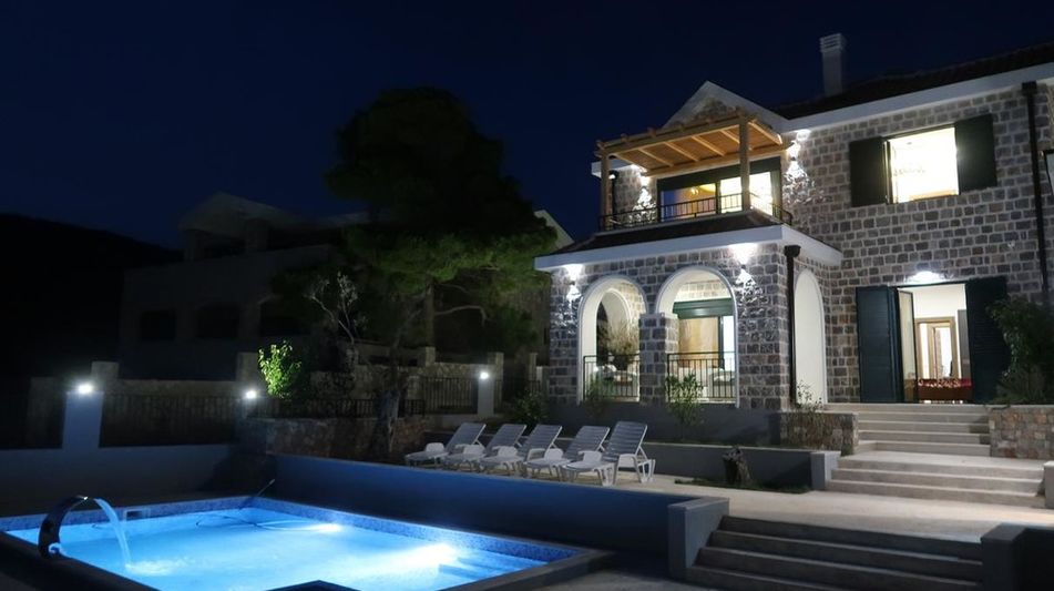 Дом площадью 335 кв.м. с видом на море, лот 515