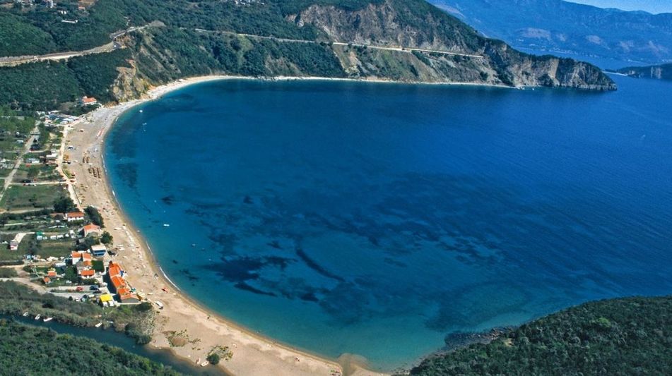 Земельный участок площадью 1168 кв.м. с видом на море, лот 523