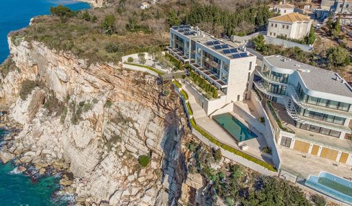 Квартира площадью 152 кв.м. с видом на море, лот 533