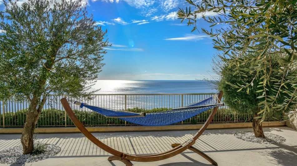 Квартира площадью 152 кв.м. с видом на море, лот 533