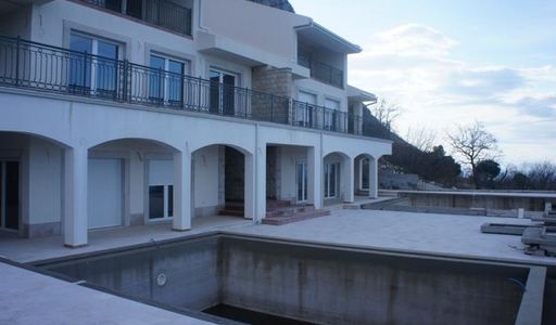 Дом площадью 1400 кв.м. с видом на море, лот 539