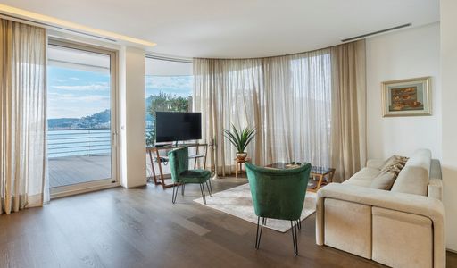 Квартира площадью 156 кв.м. с видом на море, лот 548