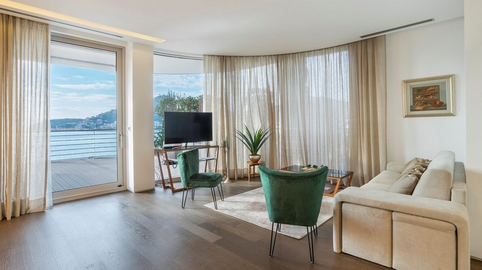 Квартира площадью 156 кв.м. с видом на море, лот 548