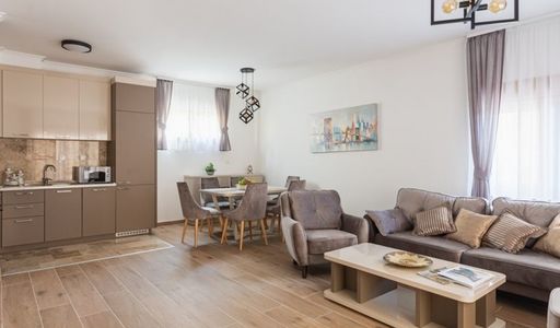 Квартира площадью 87 кв.м. с видом на море, лот 556