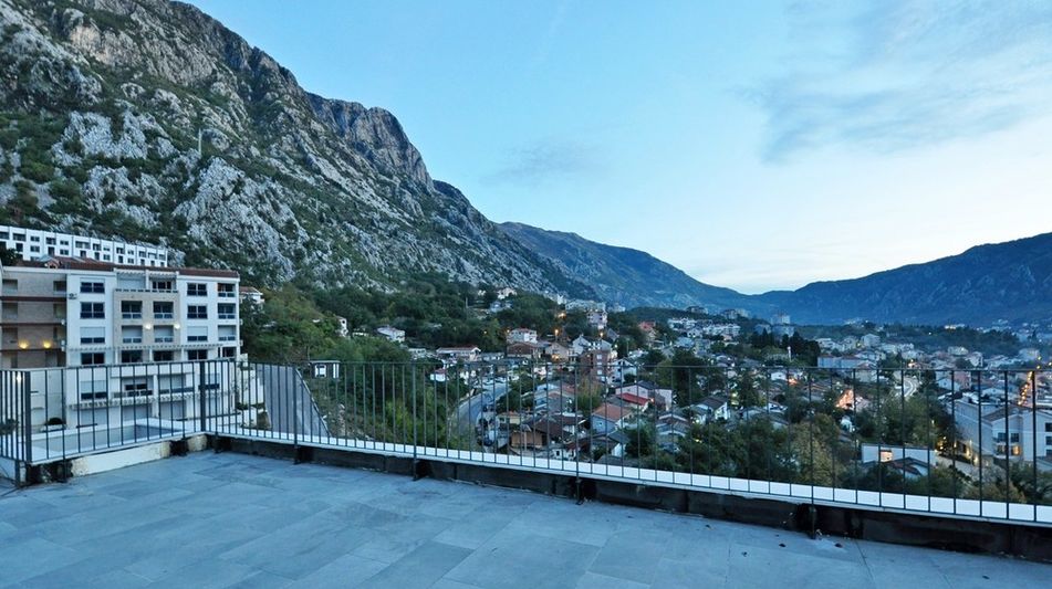 Квартира площадью 200 кв.м. с видом на море, лот 581