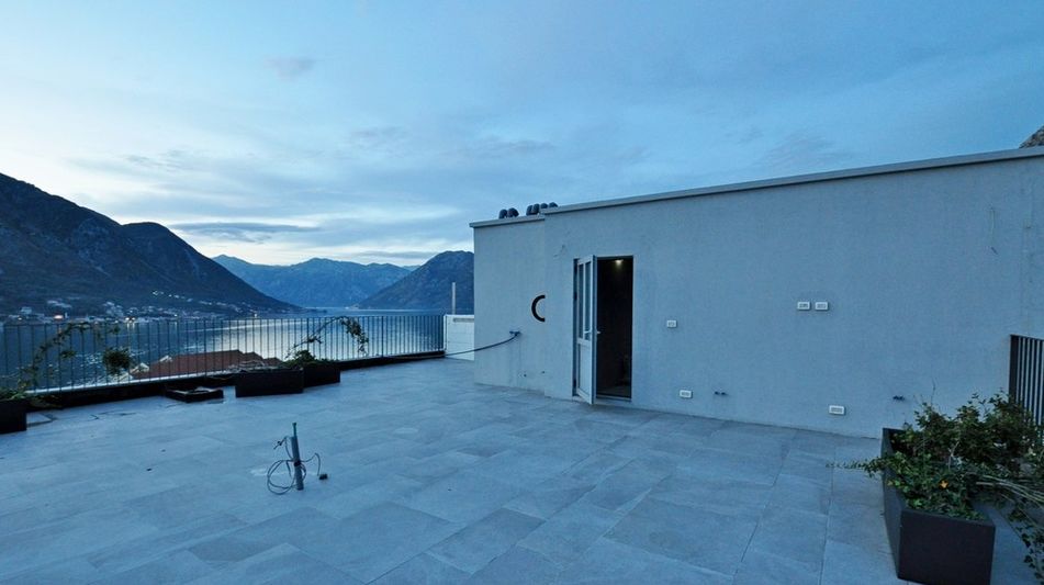 Квартира площадью 200 кв.м. с видом на море, лот 581