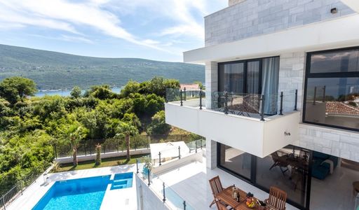 Дом площадью 350 кв.м. с видом на море, лот 623