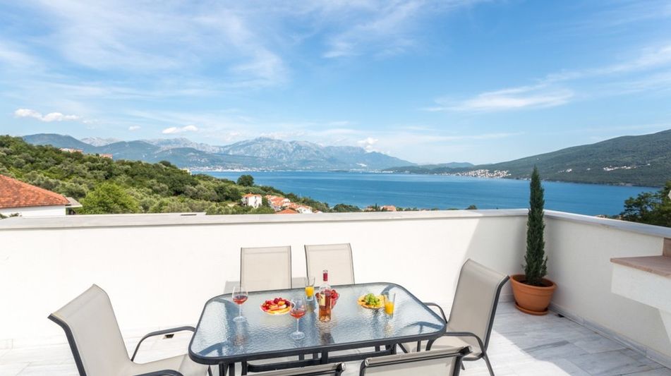 Дом площадью 350 кв.м. с видом на море, лот 623